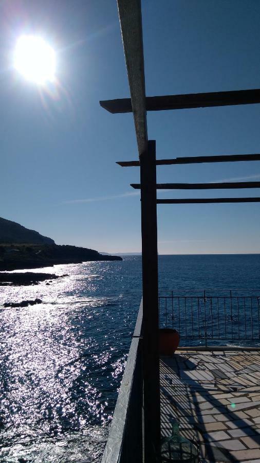 Wheelhouse Trachila Mani Villa Trakhila ภายนอก รูปภาพ