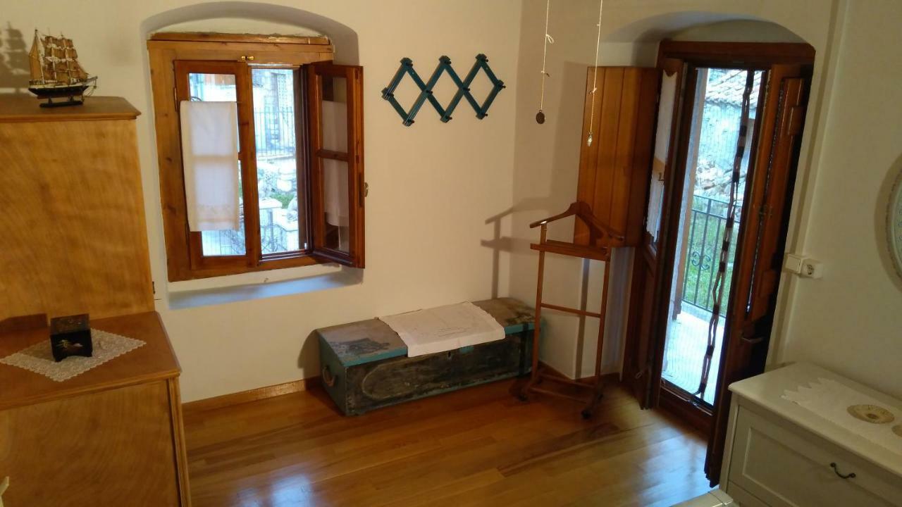 Wheelhouse Trachila Mani Villa Trakhila ภายนอก รูปภาพ